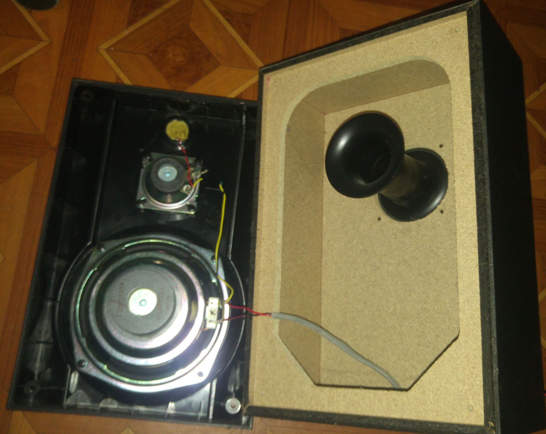 speakers SB PF660GC in